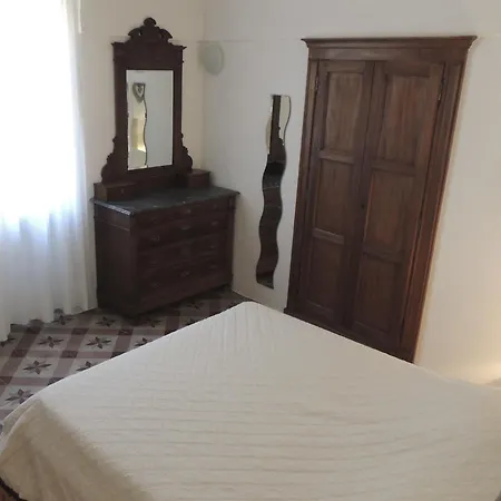 La Casa Di Cocca Apartment Alba  Room photo