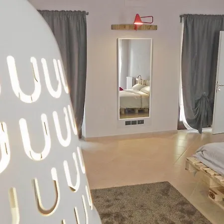 La Casa Di Milly Appartement Alba  Kamer foto